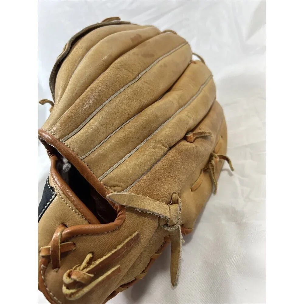Daewoo 12.5 Baseball Softball Left Handed Glove - Picture 14 of 14